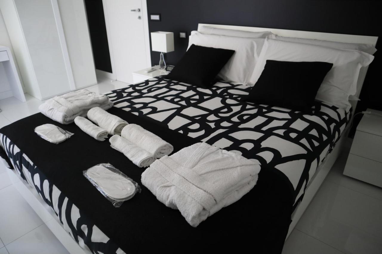 Rettifilo 201 Exclusive Rooms Napoli Dış mekan fotoğraf