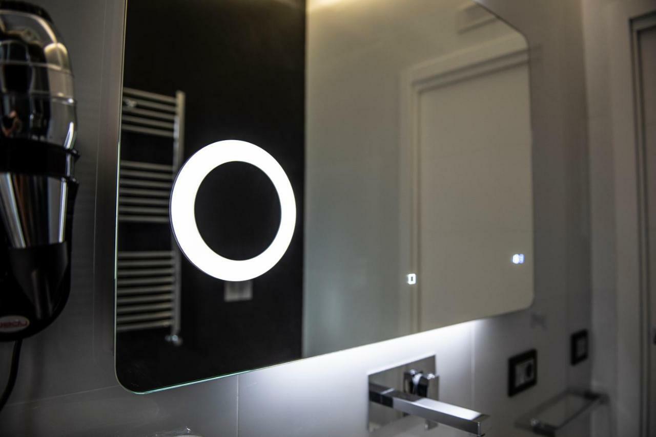Rettifilo 201 Exclusive Rooms Napoli Dış mekan fotoğraf